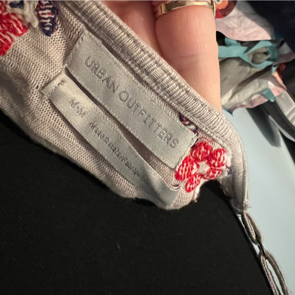 Floral pattern tank top - Picture 4 of 4